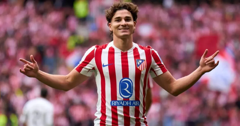 അൽവാരസിനെ ബാഴ്‌സലോണയ്ക്ക് വിൽക്കില്ലെന്ന് അത്ലറ്റിക്കോ മാഡ്രിഡ്; താരത്തിന് പകരമുള്ള താരങ്ങളെയും തള്ളി