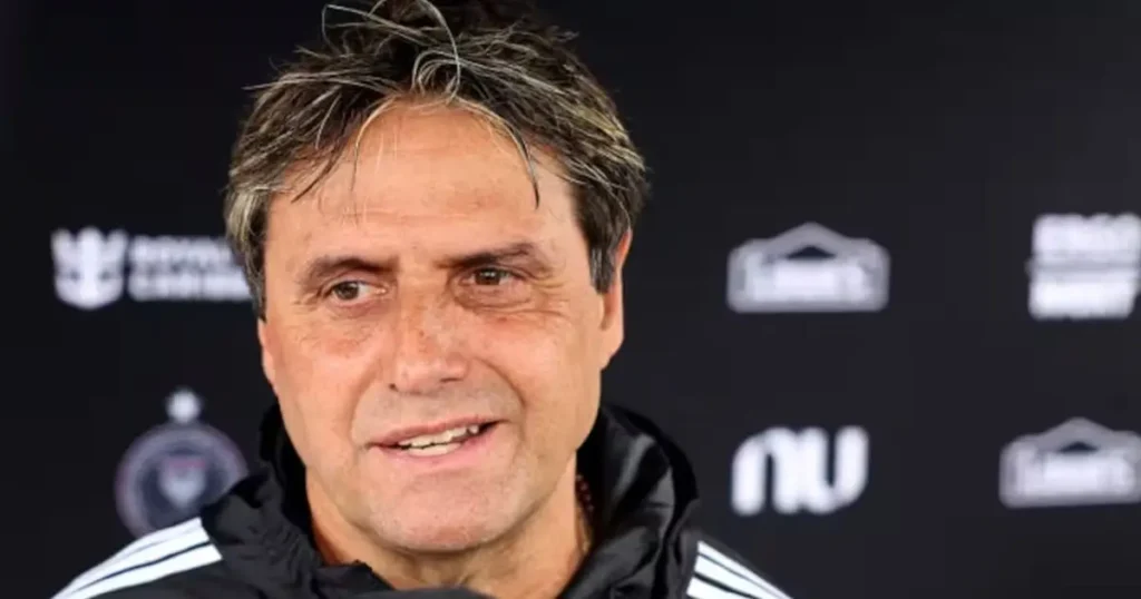 ഇന്റർ മിയാമിയിൽ പുതിയ പരിശീലകനെ ഉടൻ നിയമിക്കില്ല; ഗില്ലെർമോ ഹോയോസിലർ വിശ്വാസമർപ്പിച്ച് ക്ലബ്