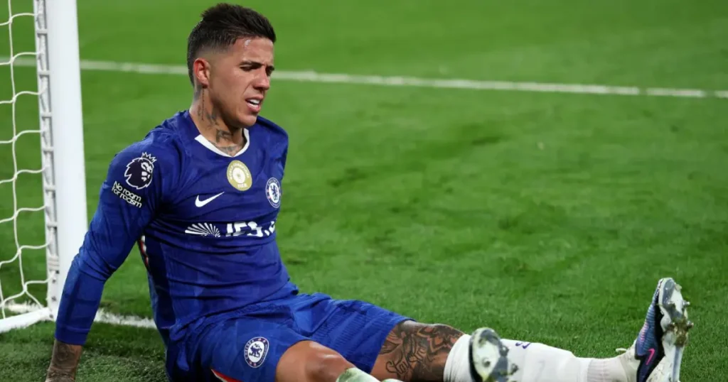 Premier League: लियाम रोसनियर ने बताया, क्यों नहीं दी एंजो फर्नांडीज को दोबारा कप्तानी