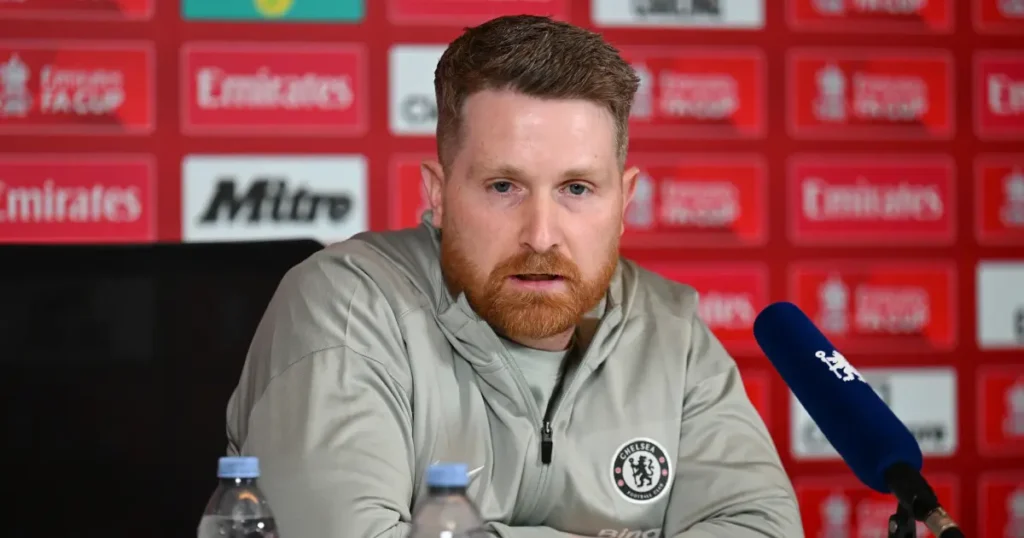 ലിയം റോസീനിയറുടെ പുറത്തപ്പെടലിന് ശേഷം ചെൽസിയിൽ ‘ക്ലിയർ-ദി-എയർ’ യോഗം ചേർന്നിട്ടില്ലെന്ന് കലം മക്ഫർലെയ്ൻ