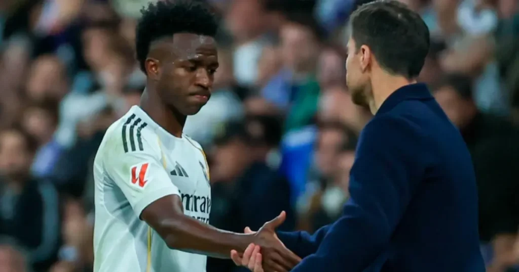 എൽ ക്ലാസിക്കോയ്ക്ക് മുൻപേ വിനീഷ്യസും സാബി അലോൺസോയും തമ്മിൽ തർക്കമുണ്ടായിരുന്നു: റിപ്പോർട്ട്