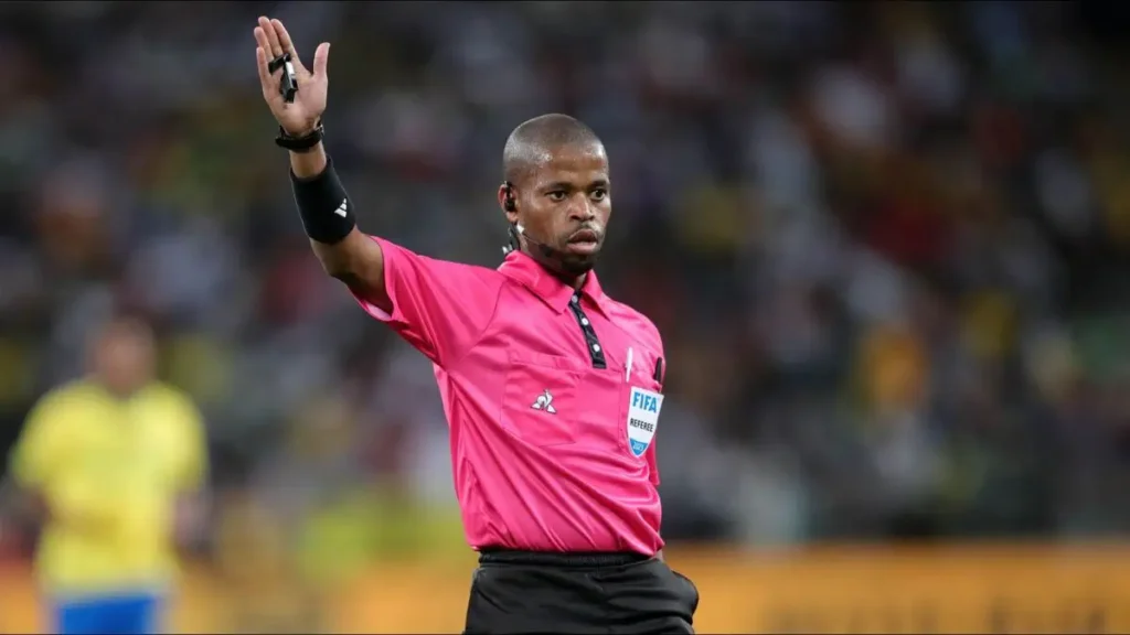 2026 ഫിഫ ലോകകപ്പ് റഫറിയായി ദക്ഷിണാഫ്രിക്കയുടെ അബോംഗിലെ ടോമിനെ തിരഞ്ഞെടുത്തു