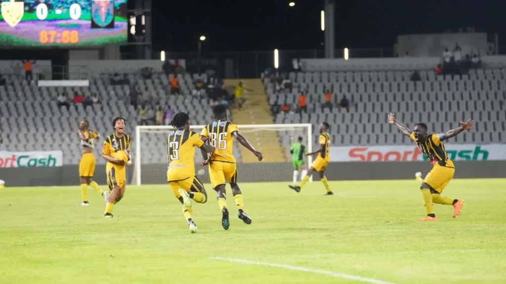 ASEC Mimosas Narrowly Beat Racing Club in Ivorian Ligue 1