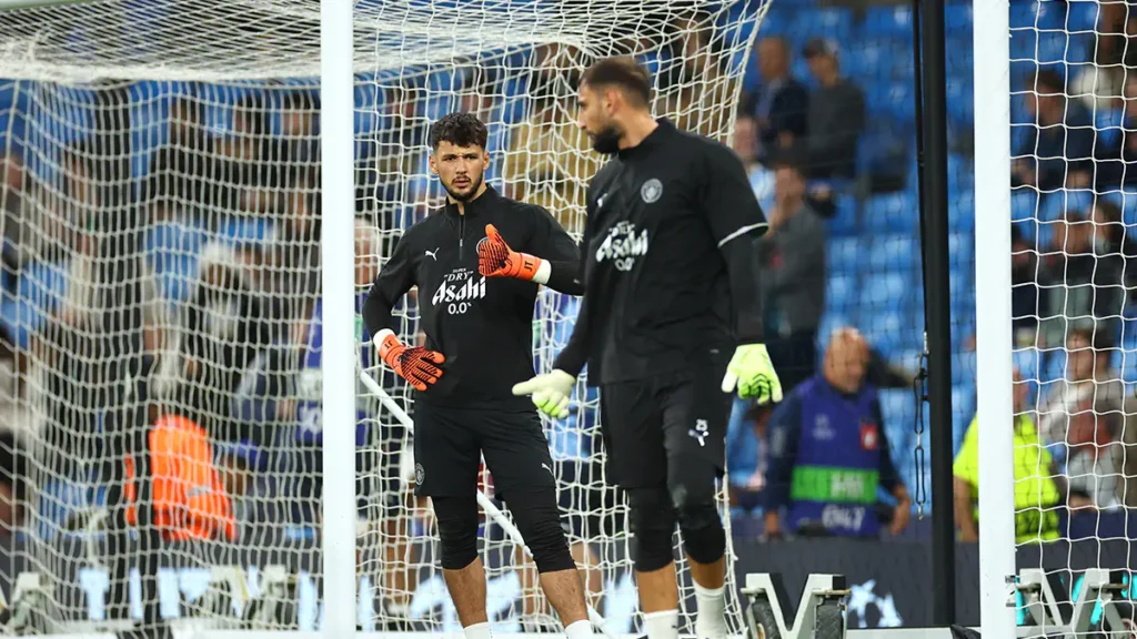 Aston Villa Eyes Manchester City Goalkeeper