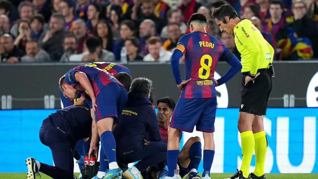 Barcelona’s Key Defender Out with Injury