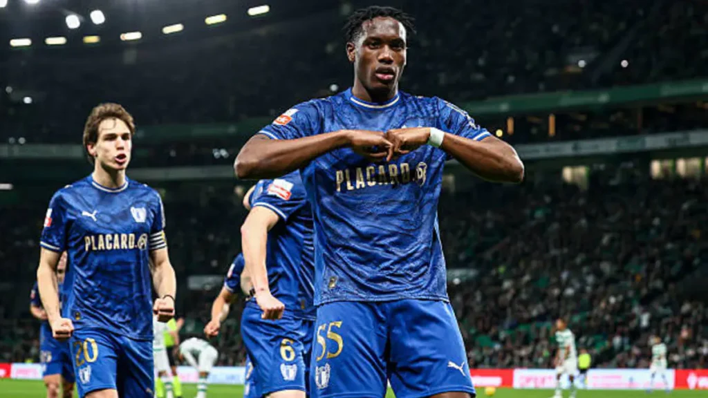 Borussia Dortmund is considering Ibrahima Ba