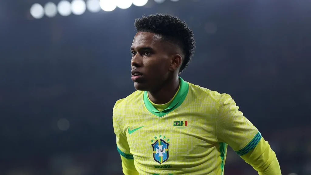 Chelsea coach discusses Estevao’s World Cup participation.