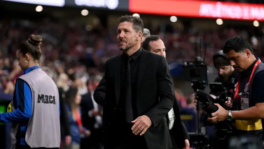Diego Simeone aims to replicate first match success against Barcelona. Diego Simeone aims to replicate first match success against Barcelona.