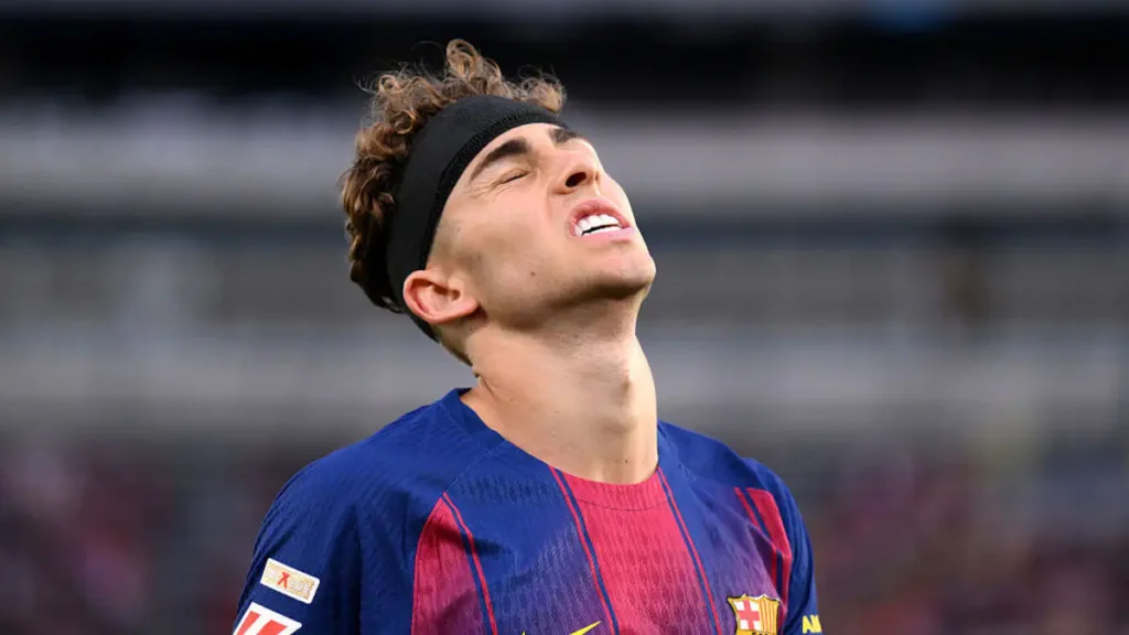 Fermín López Faces a Serious Injury With Heavy Bleeding Fermín López Faces a Serious Injury With Heavy Bleeding