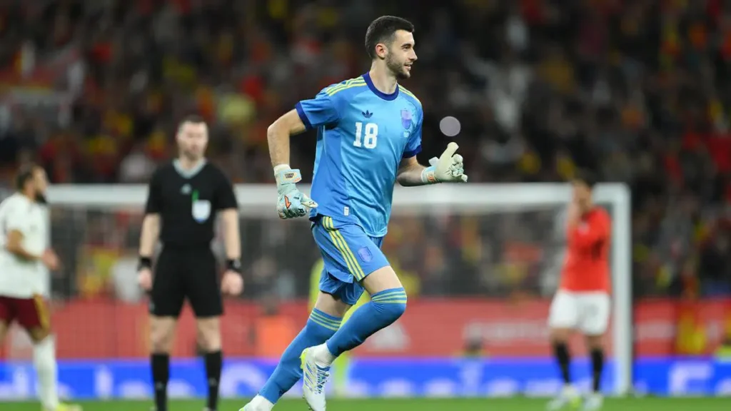 Joan García Joins Valdés with Remarkable Achievement