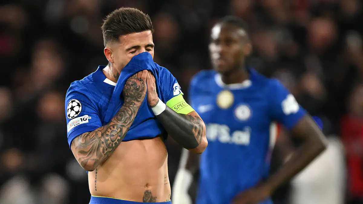 Punishment. Liam Rosenior expels Enzo Fernández from the squad. The Argentine risks never playing for Chelsea again