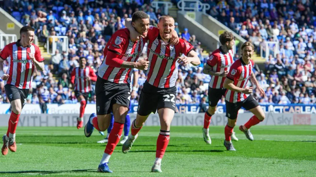 Lincoln City Makes Championship Return After Over Six Decades