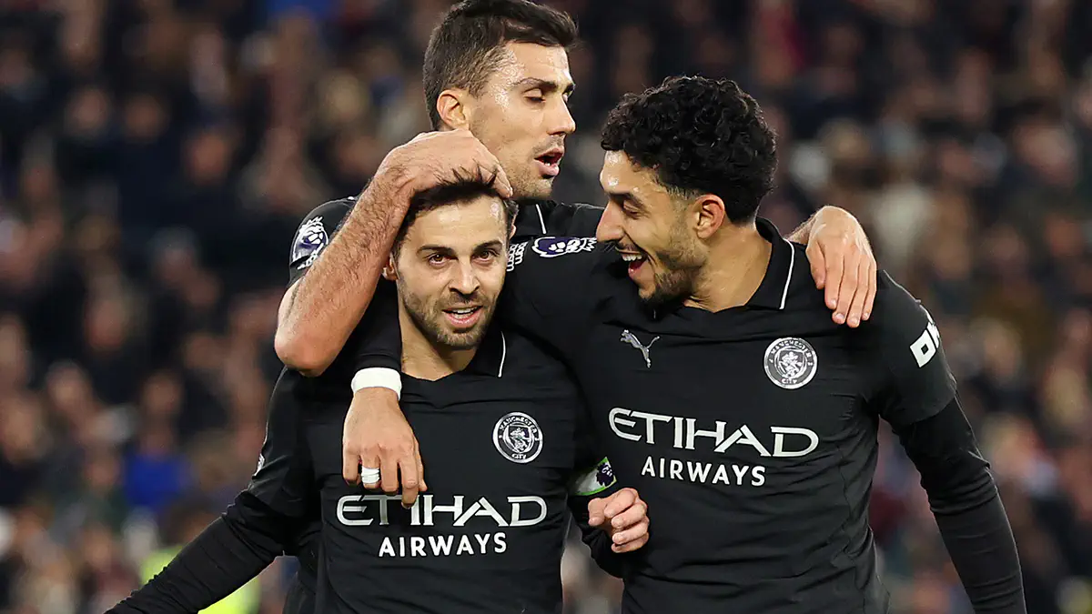 Hold on at all costs! Manchester City offer new contract to team leader. Who does Guardiola want to keep?