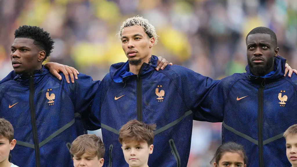 Manchester United and Liverpool Compete to Sign French National Team Captain