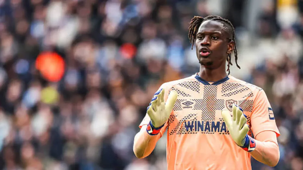 Mory Diaw Wins Le Havre AC Player of the Month Award for March