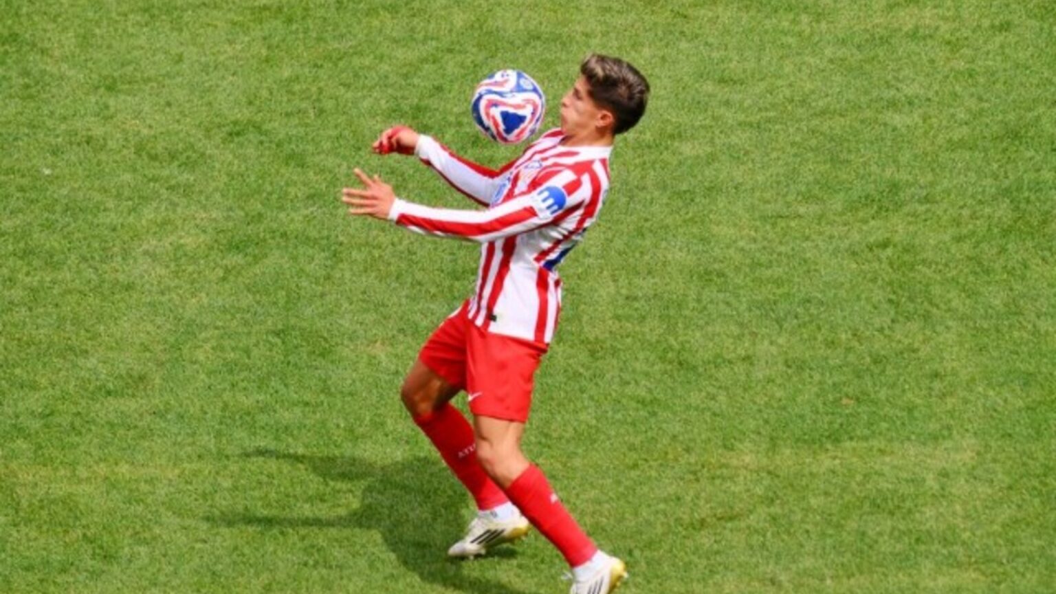 Robert Lewandowski Secures Victory for FC Barcelona with Last-Minute Goal