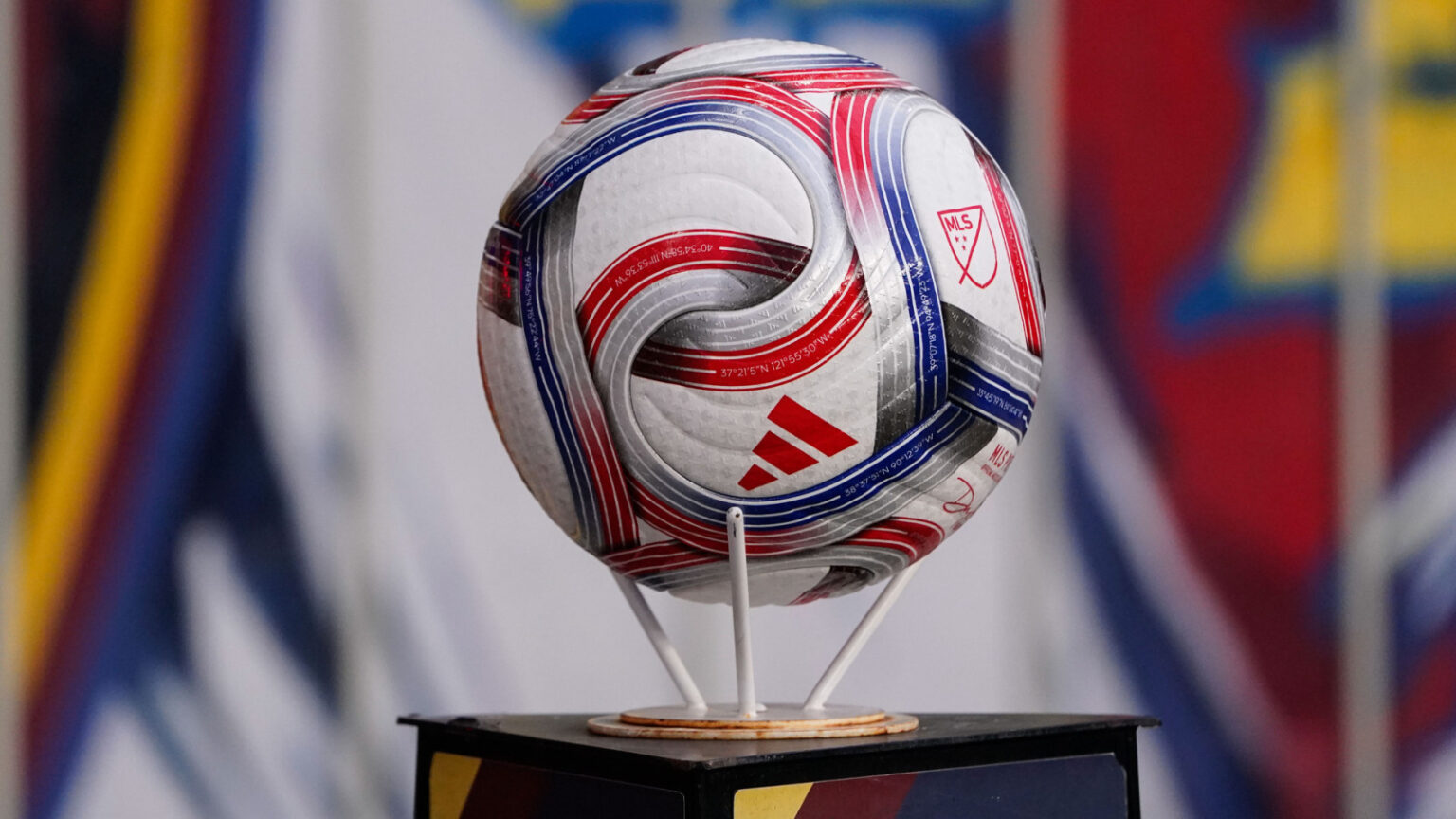 Roberto De Zerbi Addresses Criticism Regarding Mason Greenwood Position