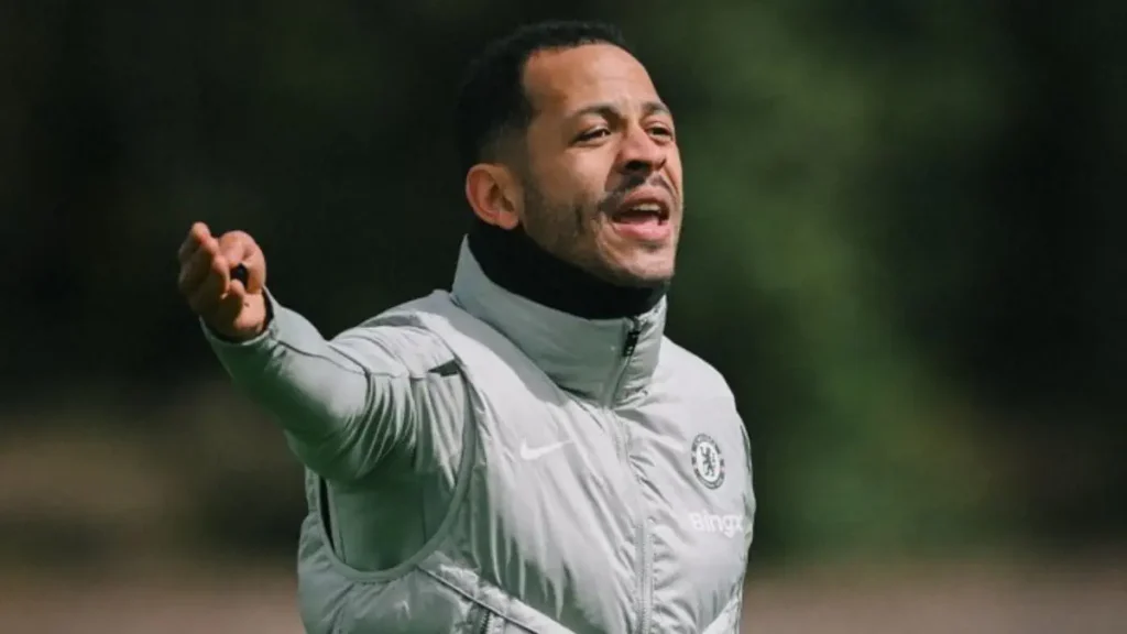 Rosenior’s Future at Chelsea Rides on Match Against Manchester United