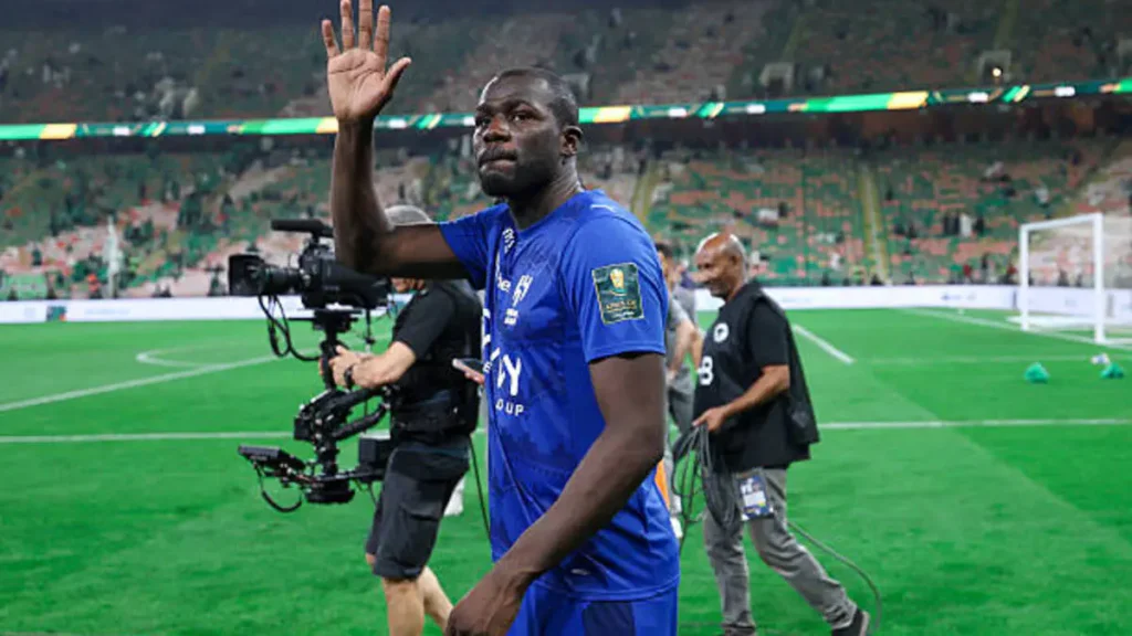 Simone Inzaghi reacts with surprise to Kalidou Koulibaly’s injury details.