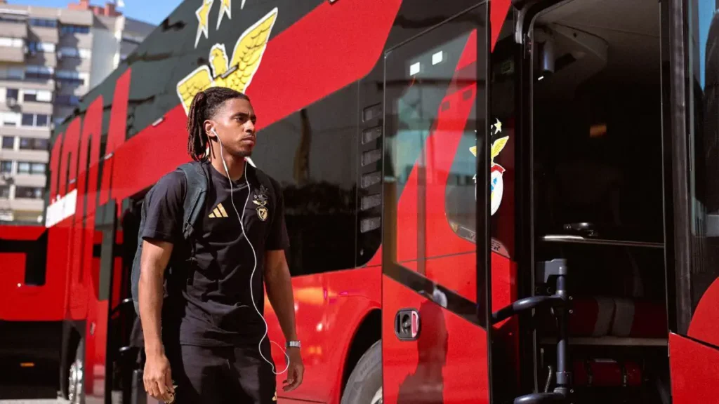 Sporting vs. Benfica Match Start Delayed by Unusual Circumstance