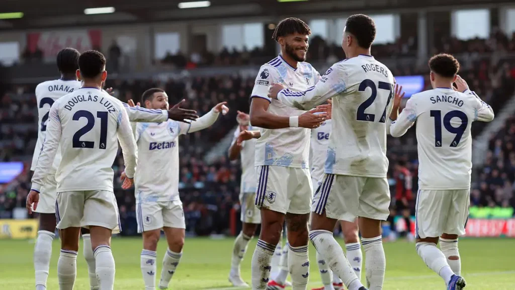 ആസ്റ്റൺ വില്ലയുടെ സൂപ്പർ താരത്തിനായി മാഞ്ചസ്റ്റർ യുണൈറ്റഡും ആഴ്‌സണലും പോരാട്ടത്തിൽ