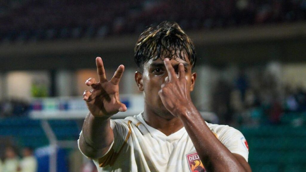 ഐഎസ്എൽ 2025-26: നോർത്ത് ഈസ്റ്റ് യുണൈറ്റഡിനെതിരെ സ്പോർട്ടിംഗ് ക്ലബ് ഡൽഹിക്ക് ജയം; ജോസഫ് സണ്ണിയുടെ ഇരട്ടഗോൾ