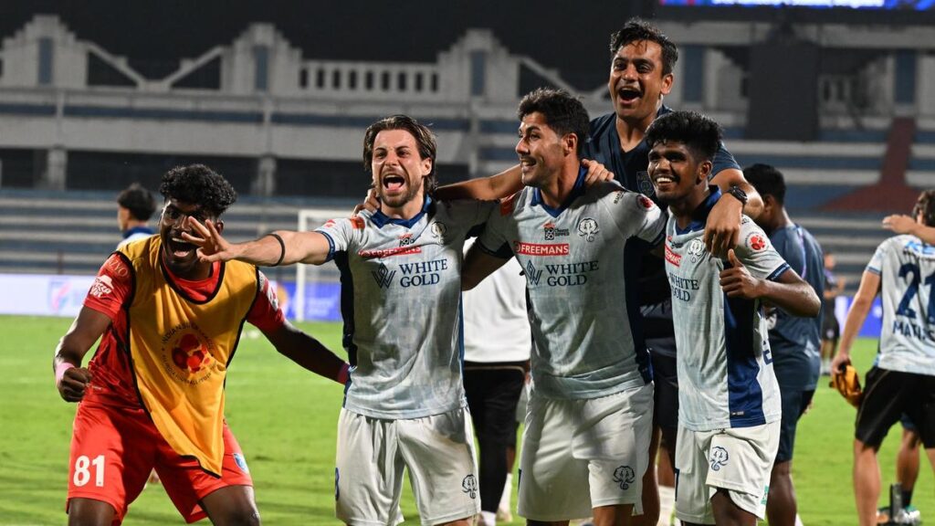 ഐഎസ്എൽ 2025-26: ബംഗളൂരു എഫ്സിയെ തോൽപ്പിച്ച് കേരള ബ്ലാസ്റ്റേഴ്‌സിന് ആദ്യ ജയം