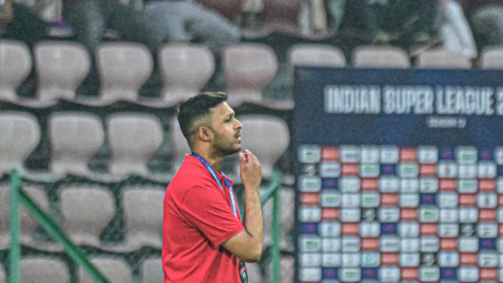 ഐഎസ്എൽ ചരിത്രത്തിലെ ഏറ്റവും പ്രായം കുറഞ്ഞ പരിശീലകൻ; റെക്കോർഡിൽ ഇടംപിടിച്ച് അമോഖ് അഡിഗെ