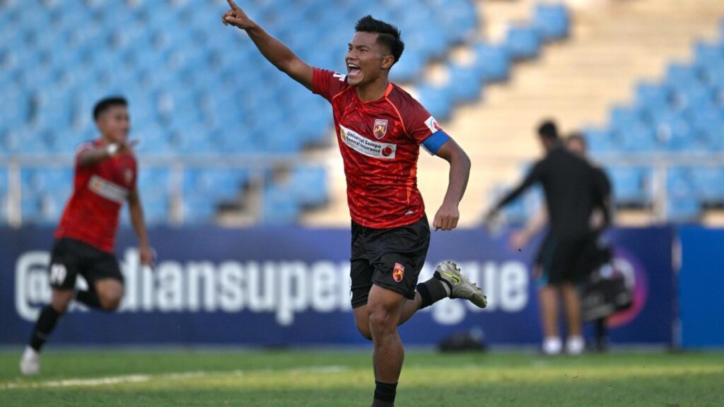 ഐഎസ്എൽ: മുൻ ക്ലബ്ബിനെതിരെ ഗോൾ നേടി ഐമൻ; ബ്ലാസ്റ്റേഴ്‌സിനെതിരെ ഡൽഹിക്ക് ജയം