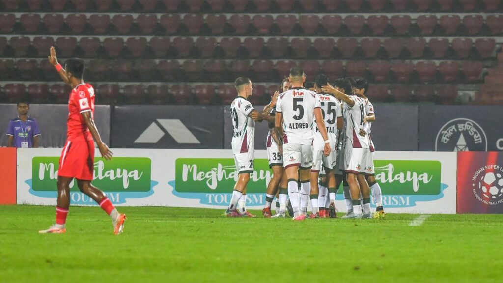 മഴ തടസ്സപ്പെടുത്തിയ ഐഎസ്എൽ പോരാട്ടം: നോർത്ത് ഈസ്റ്റ് യുണൈറ്റഡിനെതിരെ മോഹൻ ബഗാന് ജയം