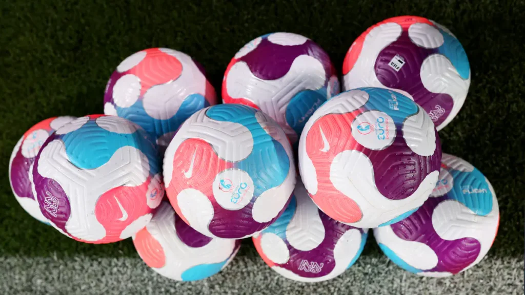 യൂറോപ്യൻ ക്ലബ് മത്സരങ്ങളുടെ ഔദ്യോഗിക പന്തുകൾക്കായി നൈക്കിയുമായി ചർച്ച നടത്തി യുവേഫ