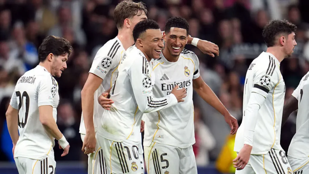 റിയൽ മാഡ്രിഡ് പരിശീലകനുമായി അതൃപ്തിയിൽ താരം; ടീമിൽ ഭിന്നതയോ?