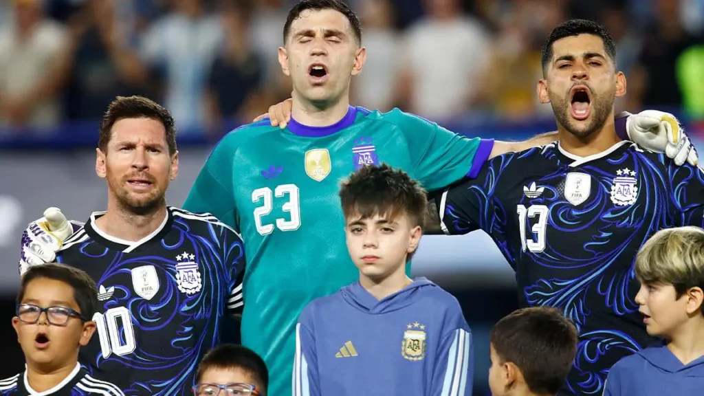 ലോകകപ്പിന് മുന്നോടിയായി അർജന്റീനയുടെ എതിരാളികളെ പ്രഖ്യാപിച്ചു ലോകകപ്പിന് മുന്നോടിയായി അർജന്റീനയുടെ എതിരാളികളെ പ്രഖ്യാപിച്ചു