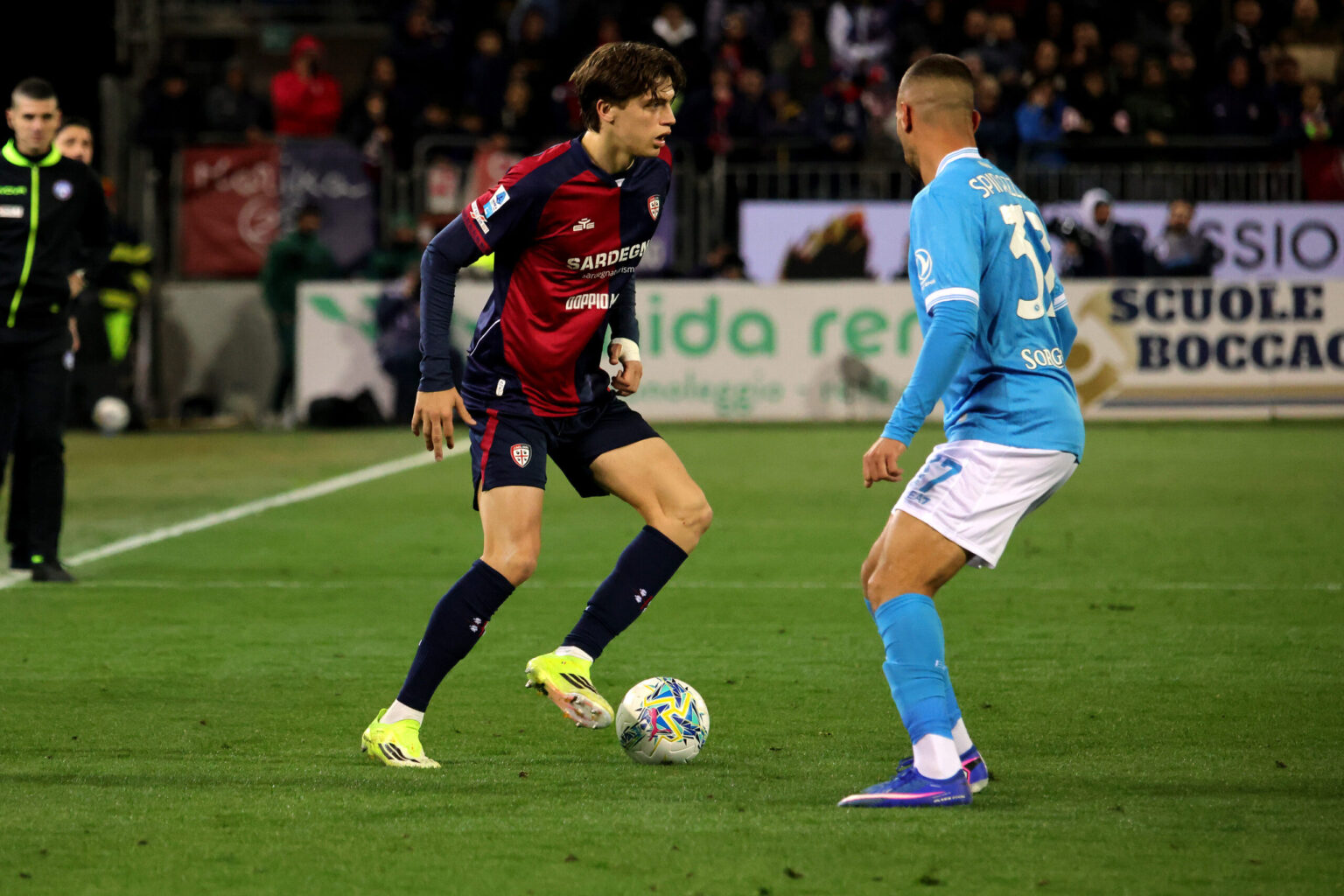 സീരി എ ഫുൾബാക്കിനെ സ്വന്തമാക്കാൻ ലിവർപൂൾ നീക്കം നടത്തുന്നു