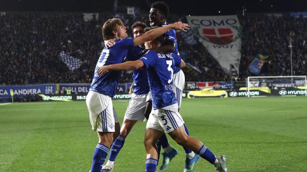 സെരി എയിലേക്ക് ഫാബ്രെഗാസിന്റെ കോമോയുടെ വ്യത്യസ്തമായ യാത്ര