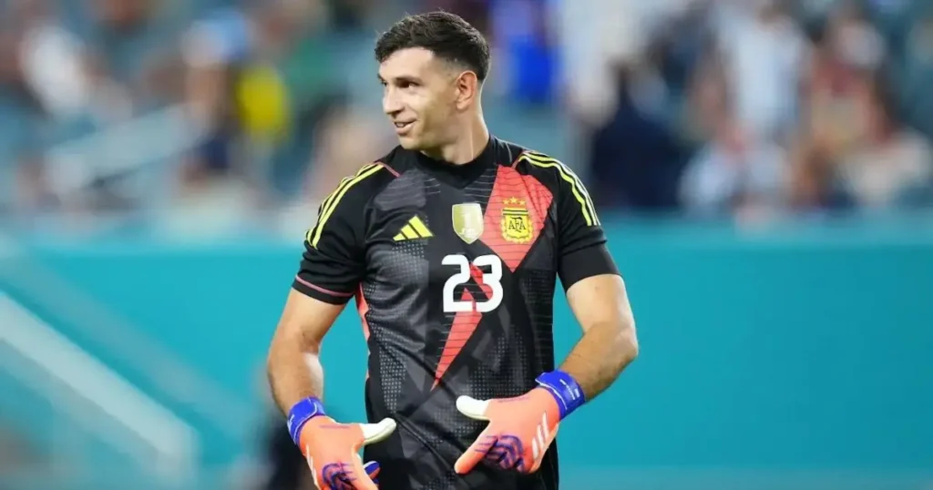 2026 ലോകകപ്പിന്റെ ആദ്യ റൗണ്ടിന് മുൻപ് തിരിച്ചെത്താൻ എമി മാർട്ടിനസ്: റിപ്പോർട്ട്