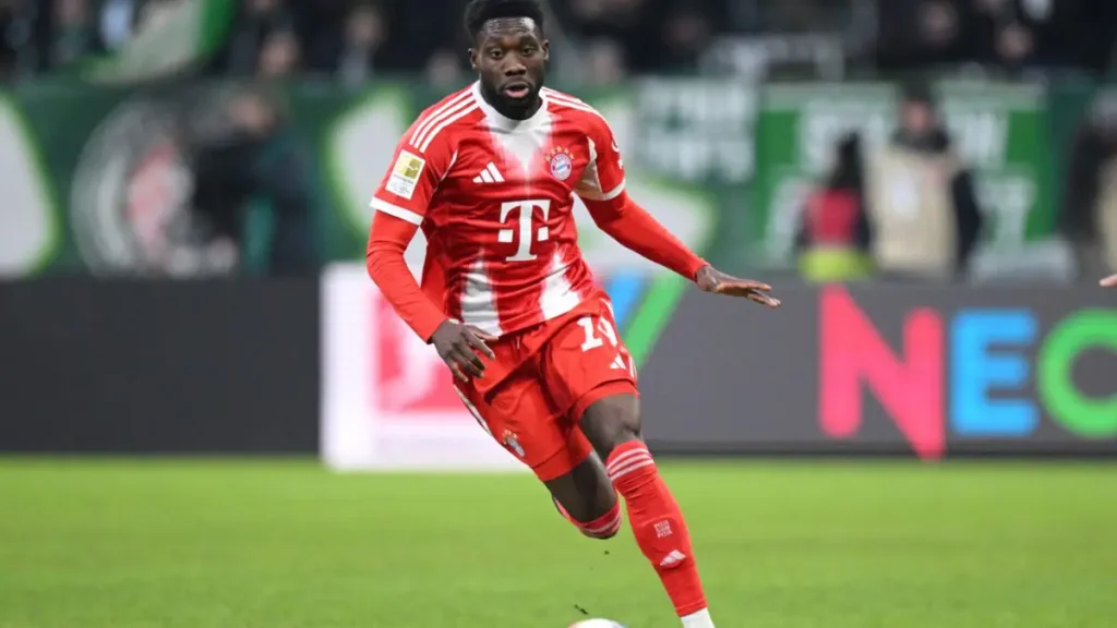 Alphonso Davies Out for the Season After Injury in PSG Match