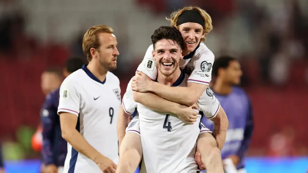 Barcelona Signs England National Team Star to New Contract