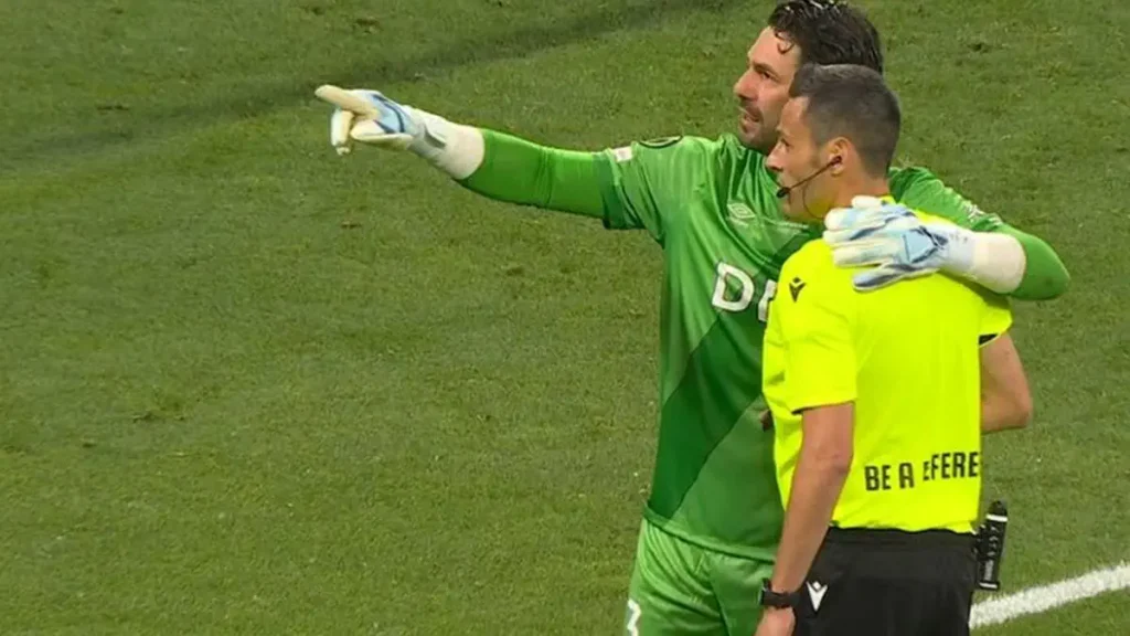 Conference League Final Stopped for Several Minutes: Here’s Why Conference League Final Stopped for Several Minutes: Here’s Why