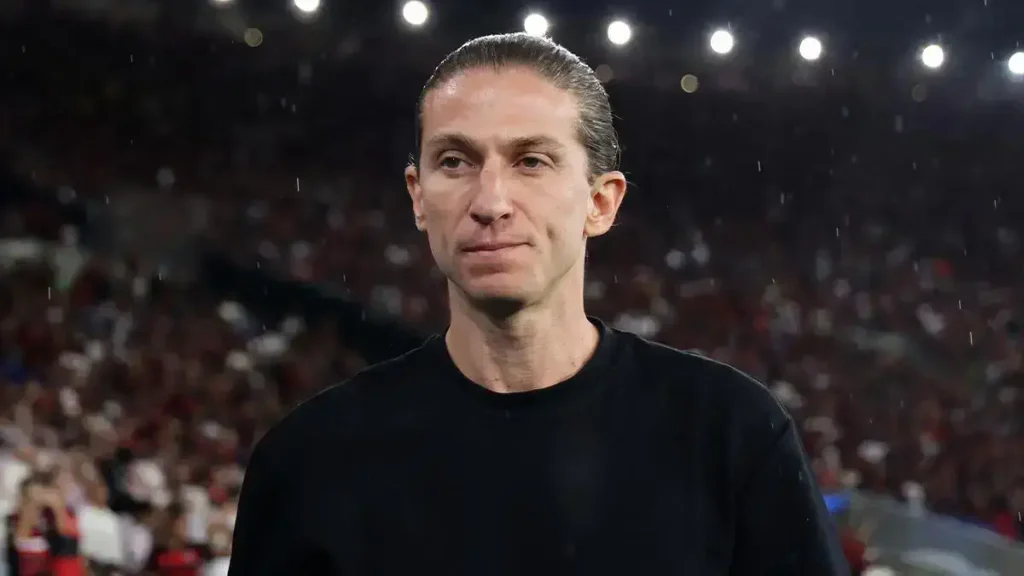 Filipe Luís Nears Coaching Role with Bundesliga Giant