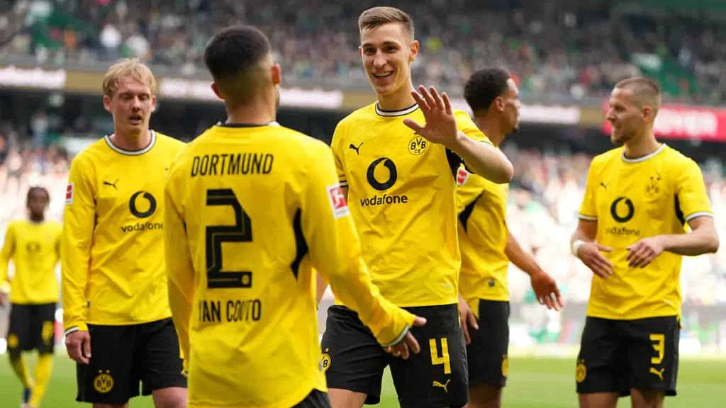 Liverpool remains optimistic about signing Borussia Dortmund star.