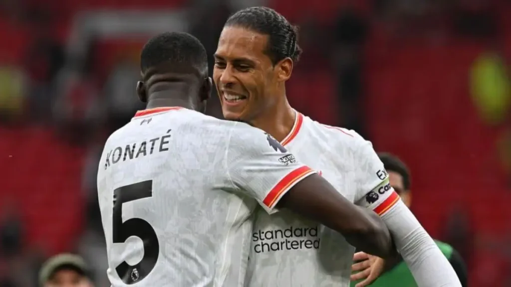Liverpool star tells teammates he’s leaving the club
