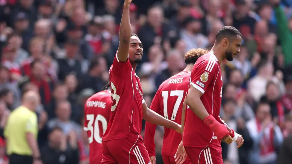 Liverpool’s young star shines in historic match against Chelsea