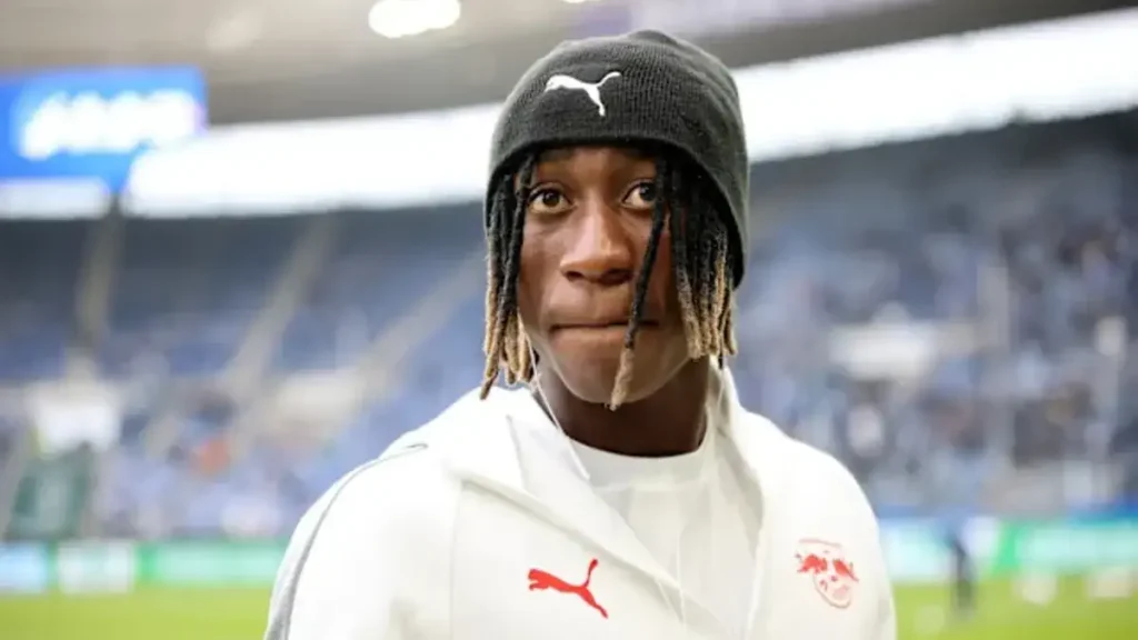 Manchester City and PSG Compete for Yan Diomande
