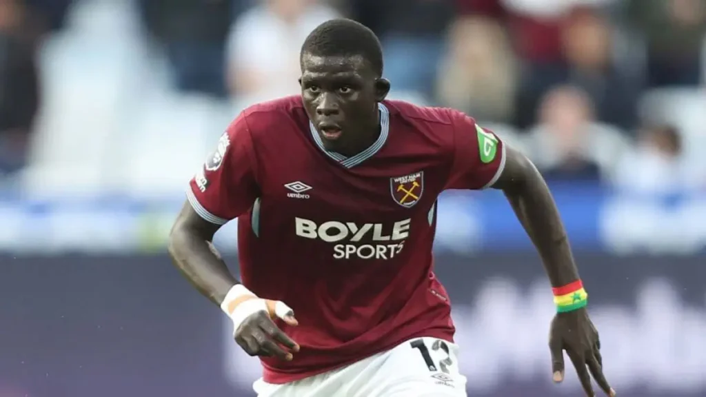 Manchester United Eyes El Hadji Malick Diouf to Boost Left-Back Choices