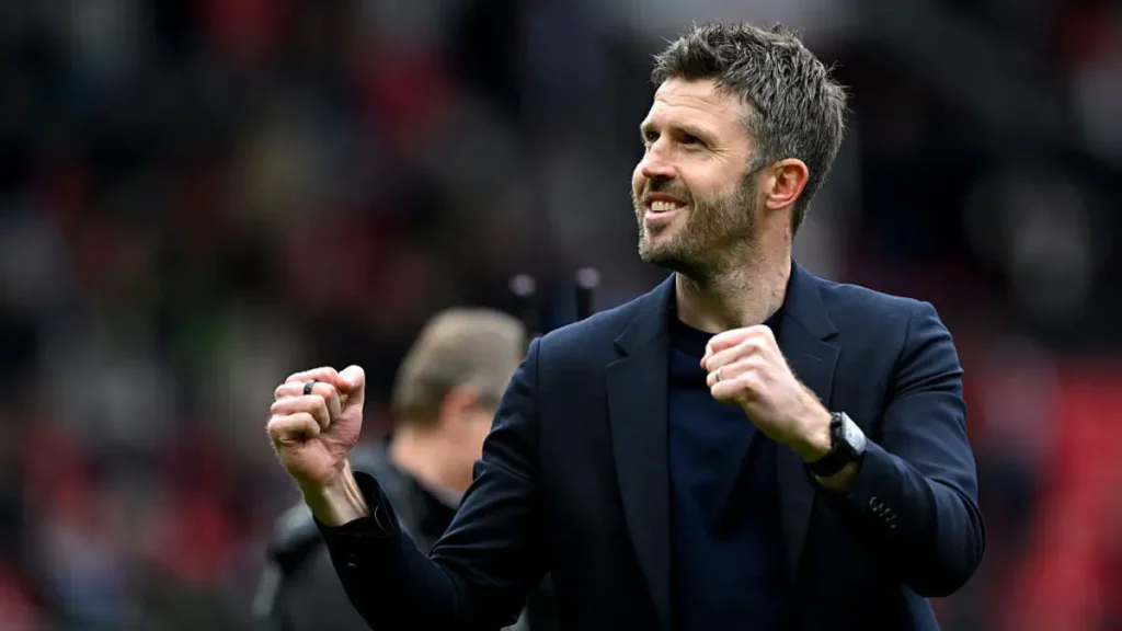 Manchester United manager set for talks, but another candidate emerges