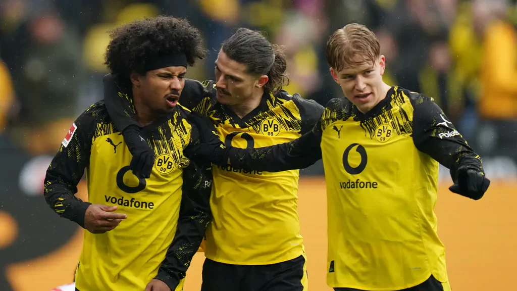Manchester United sets sights on Borussia Dortmund star