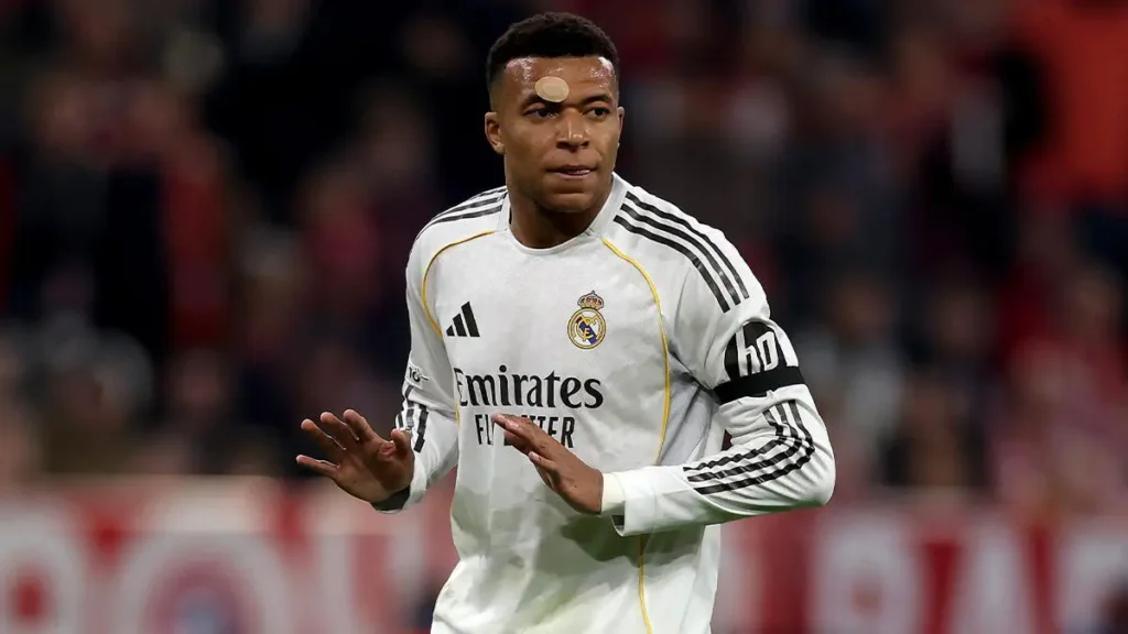“Mbappé’s camp hits back at unprofessionalism claims: ‘Everything’s under the club’s control’”