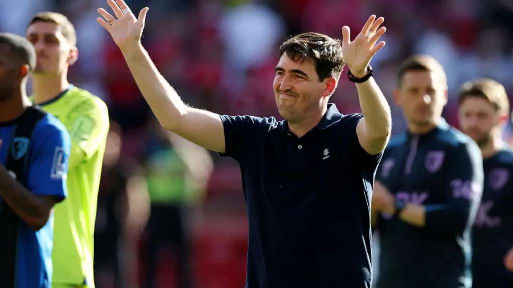 Premier League manager snubs Milan for Bayer or Crystal Palace.