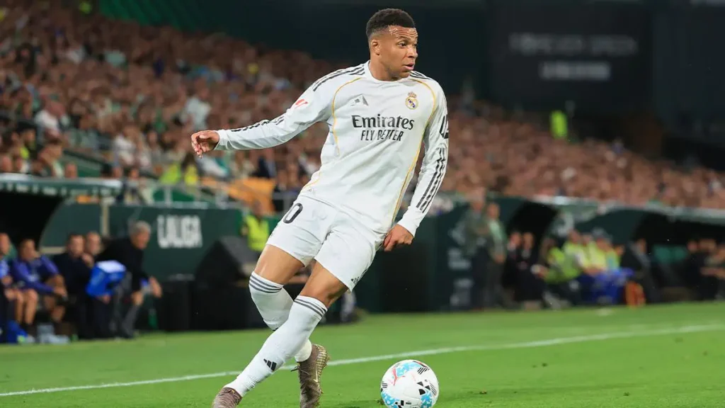 Real Madrid Fans Furious Over Kylian Mbappé’s Actions During Injury: What’s Causing the Outrage?